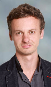 Dr Maciej Antkowiak